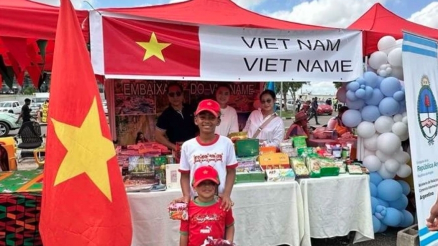 Vietnamese cuisine, sporting spirit shine in Angola